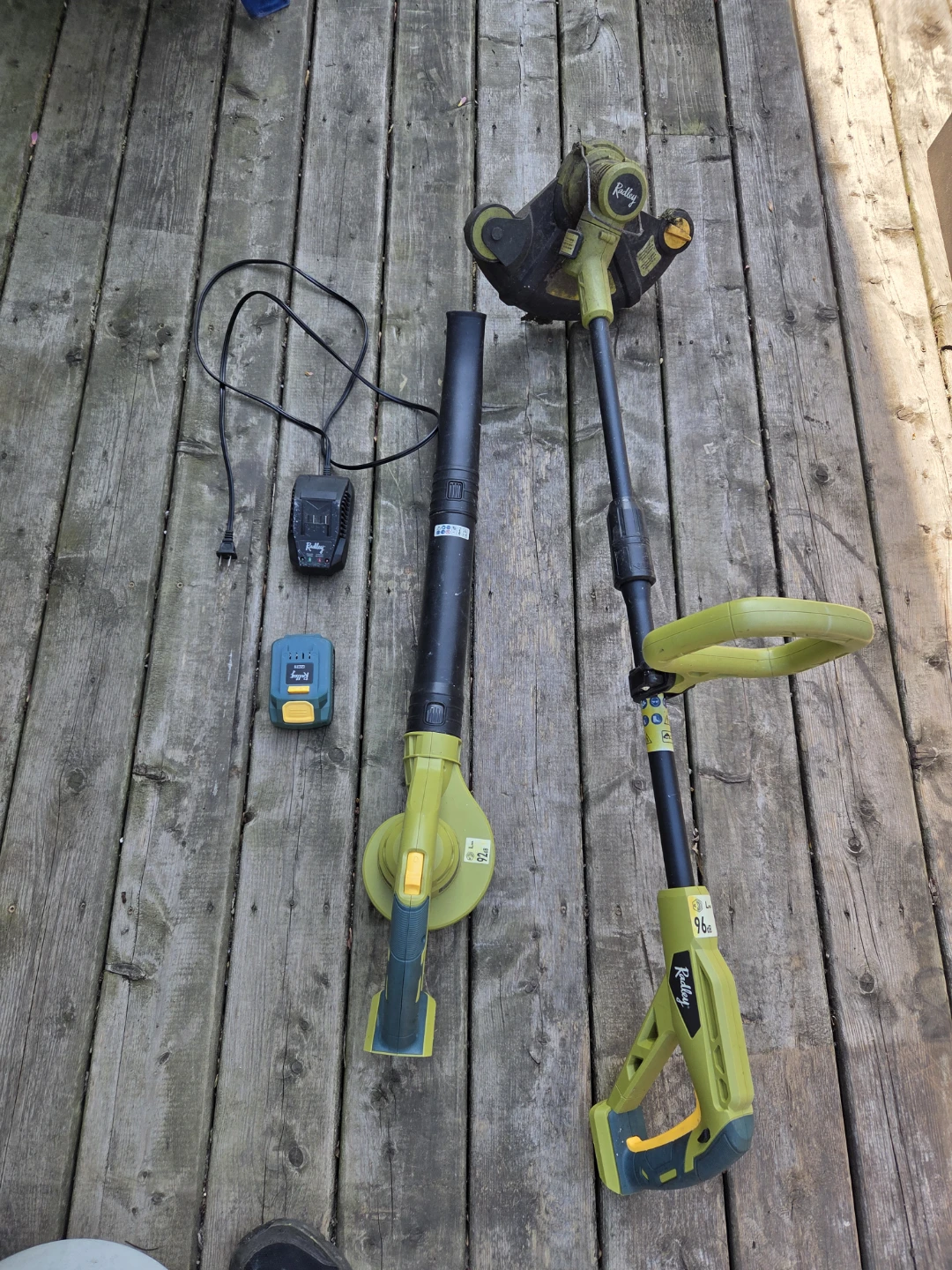 Tested & Working! Radley 20V Cordless Trimmer & Blower Combo