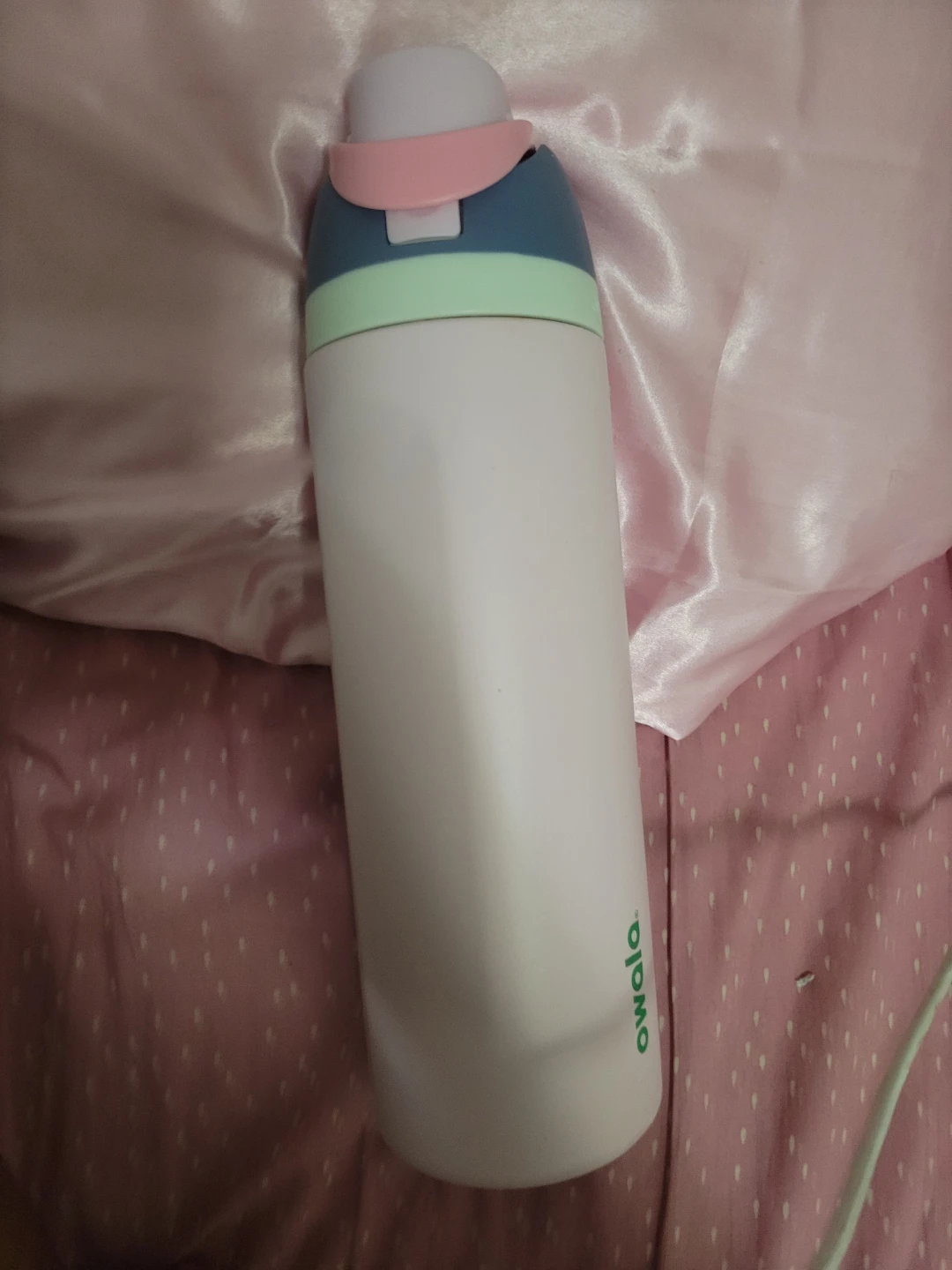 Owala Water Bottle - photo 2