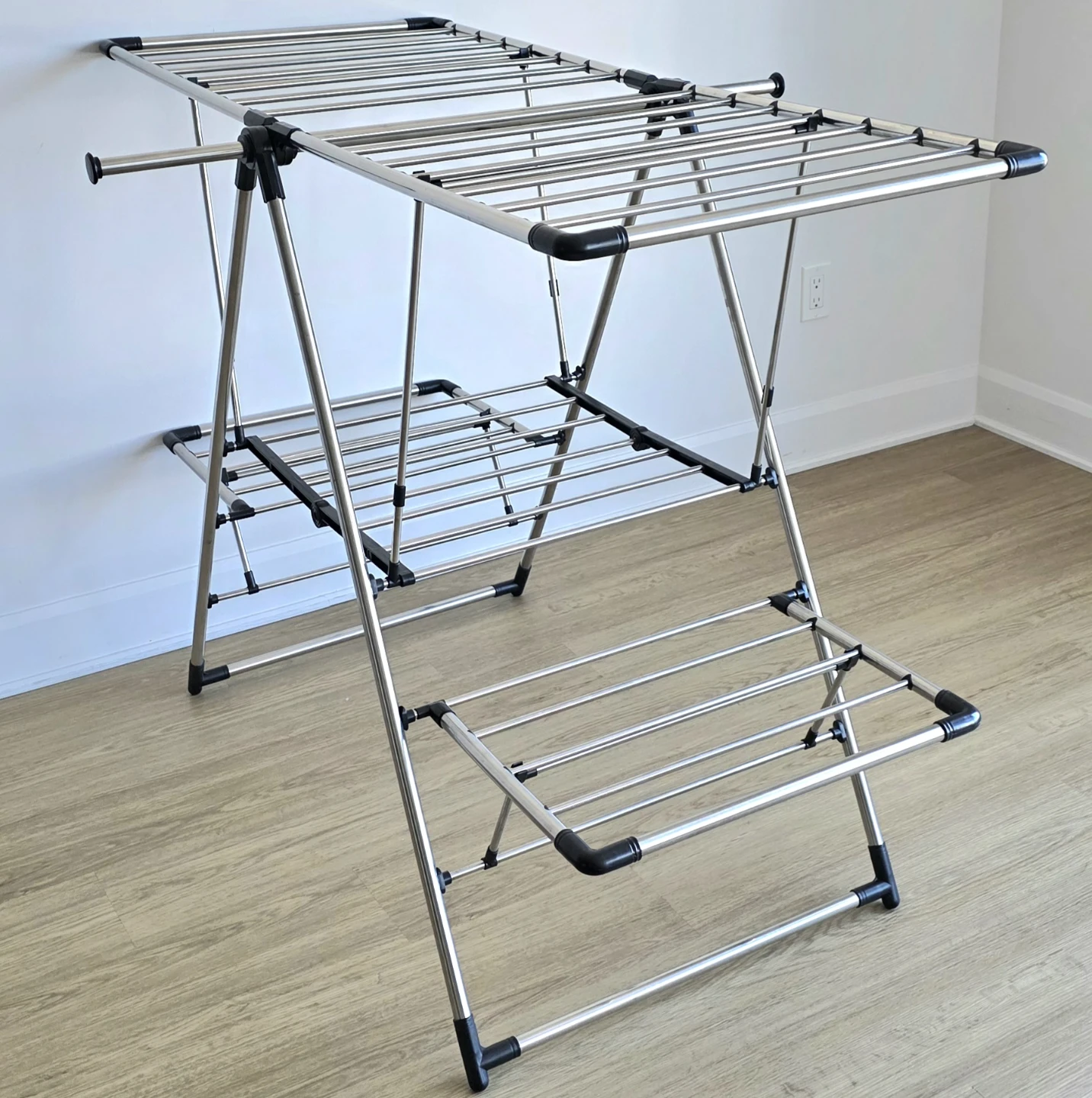 [Moving Sale] Clothes Drying Rack / Séchoir à linge - photo 3