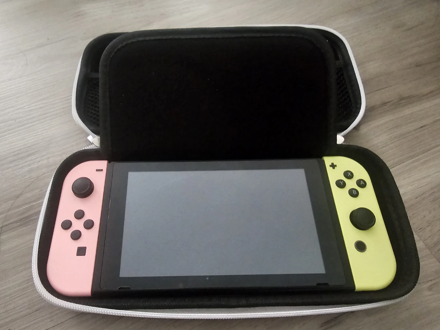 Nintendo Switch V2