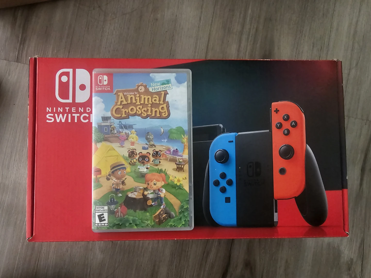 Nintendo Switch V2 - photo 2