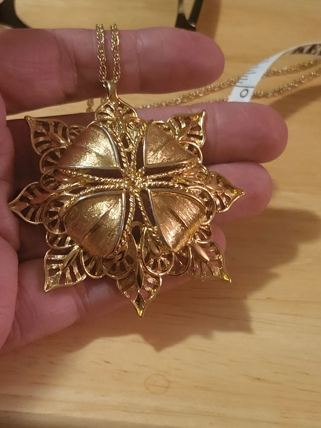 Gold Tone Signed Vintage  "Monet" Pendant Necklace - photo 5