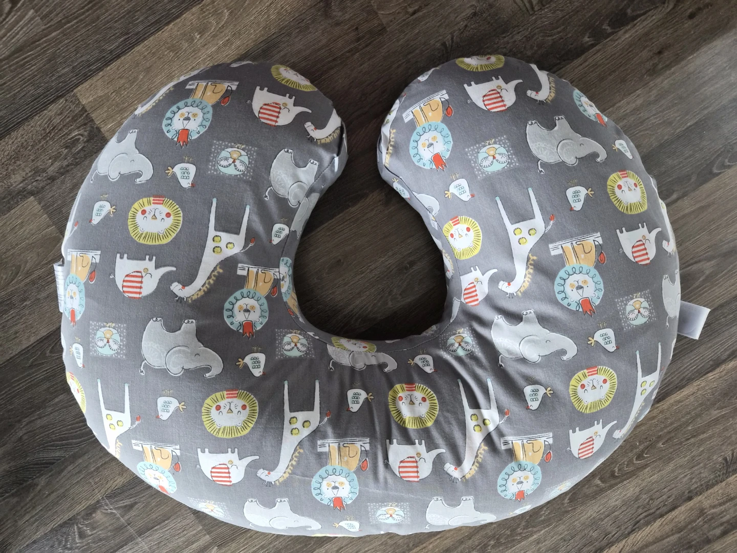 Nursing and pregnancy pillows