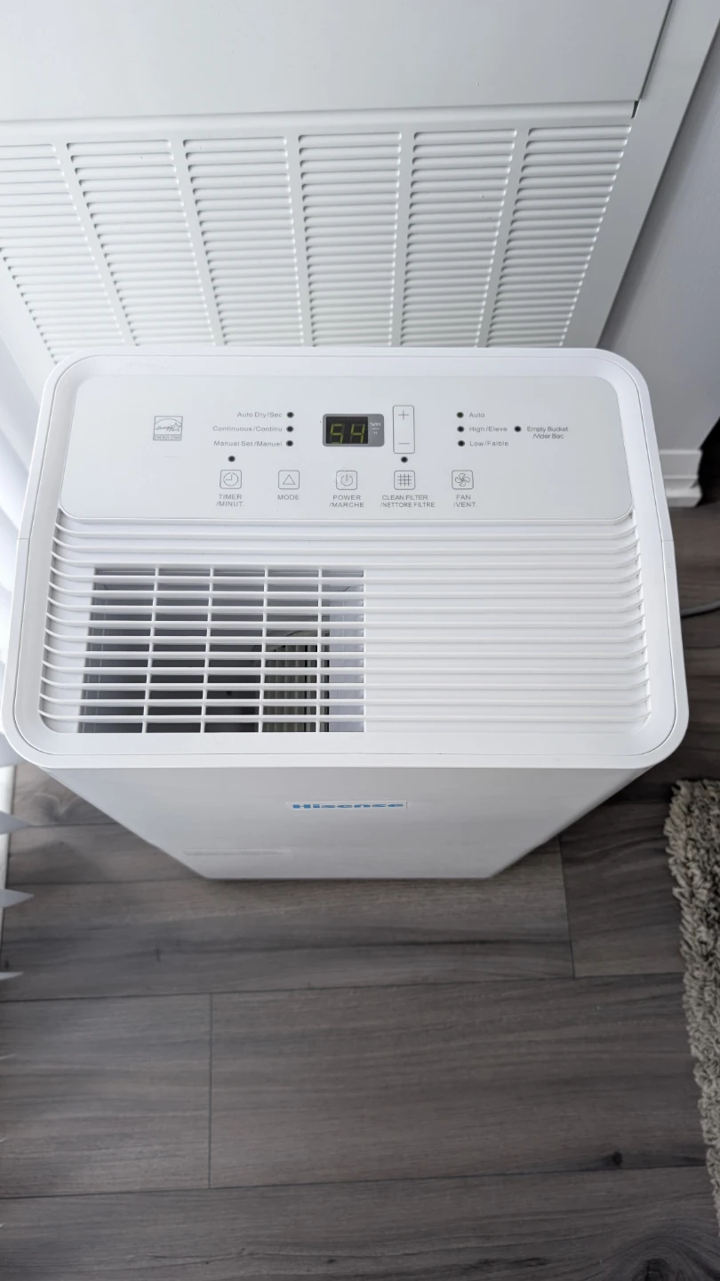 Hisense Dehumidifier - photo 2