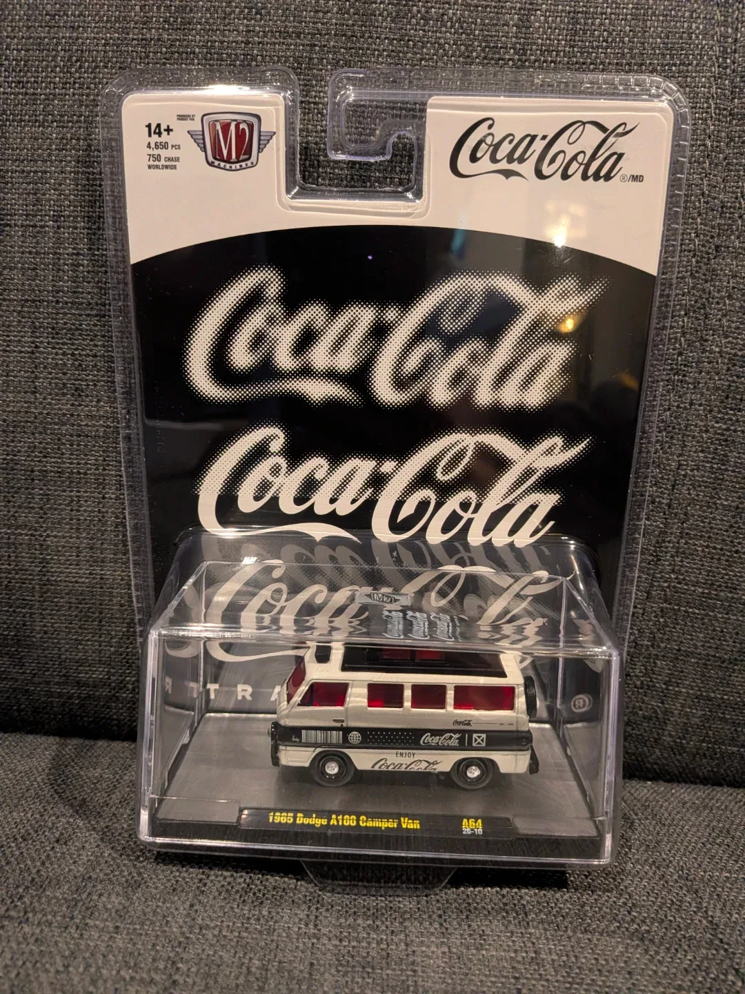Chase 1 of 750 M2 Machines Coca-Cola 1965 Dodge A100 Camper Van - photo 2