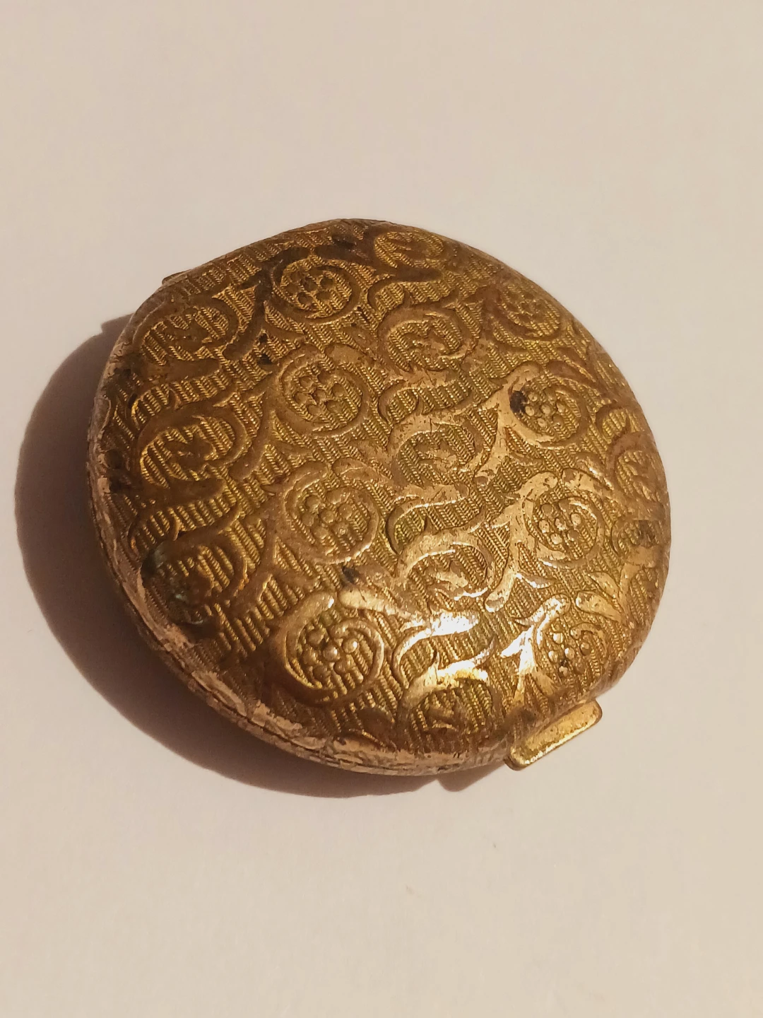 Gorgeous Vintage Gold Tone Compact Mirror - photo 2