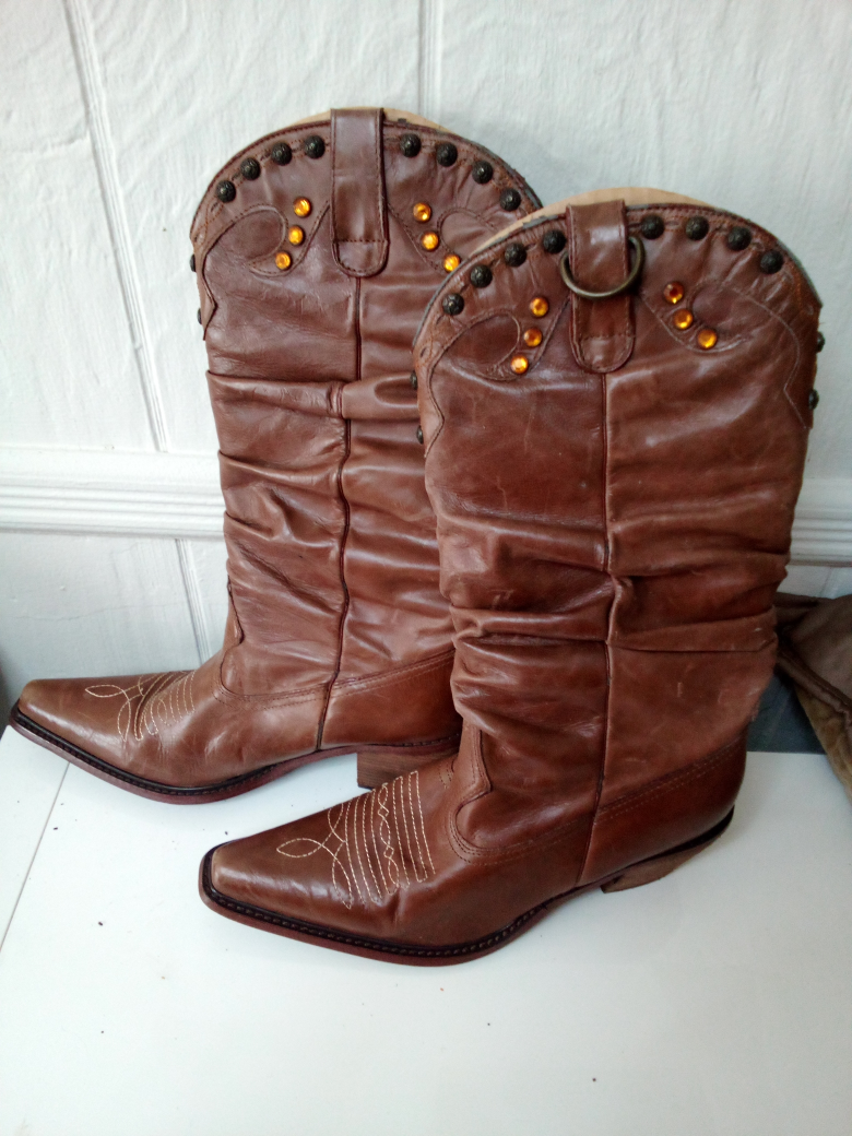 Brown Leather Cowboy Boots with Studs - photo 4