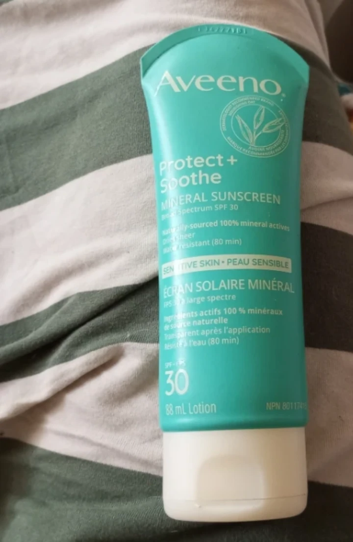 Aveeno Protect + Soothe Mineral Sunscreen SPF 30