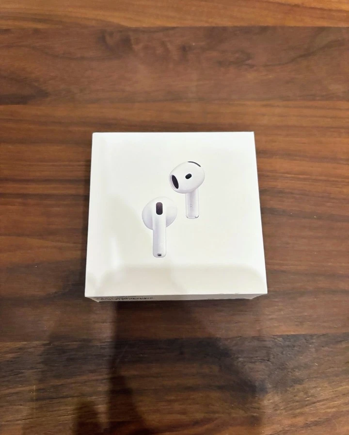 Pods 4nd Gen wireless earbuds New