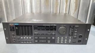 AKAI DR4d hard disk recorder rackmount - photo 2