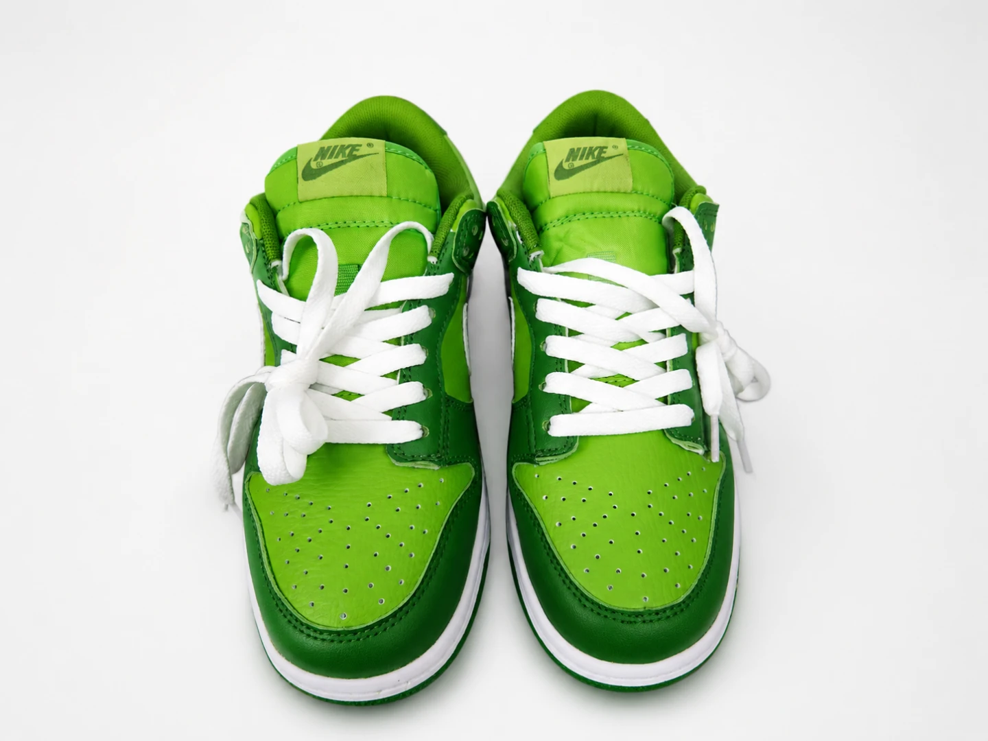 Nike Dunk Low Green White Sneakers