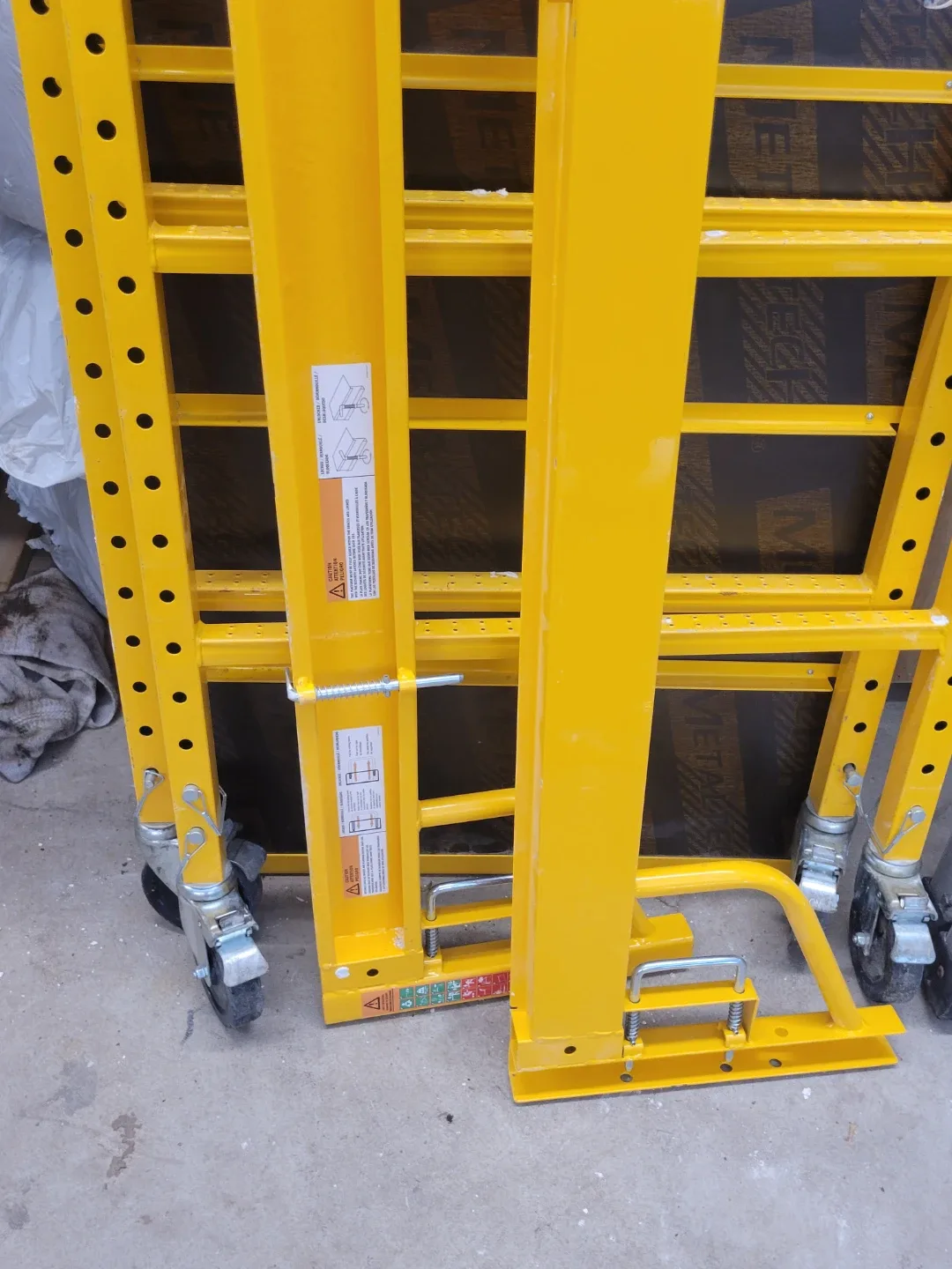MetalTech Yellow Scaffolding Tower - photo 2