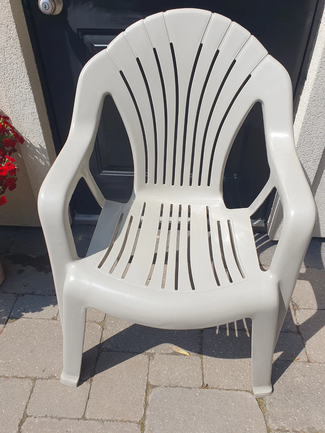 Beige Plastic Outdoor Chair - photo 2