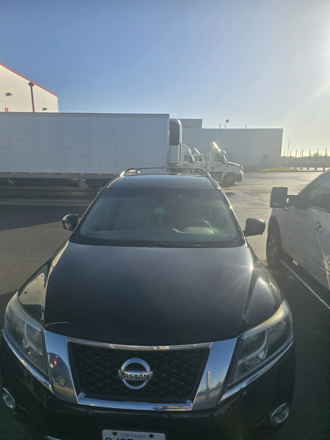 Nissan Pathfinder Platinum 4WD SUV - photo 5