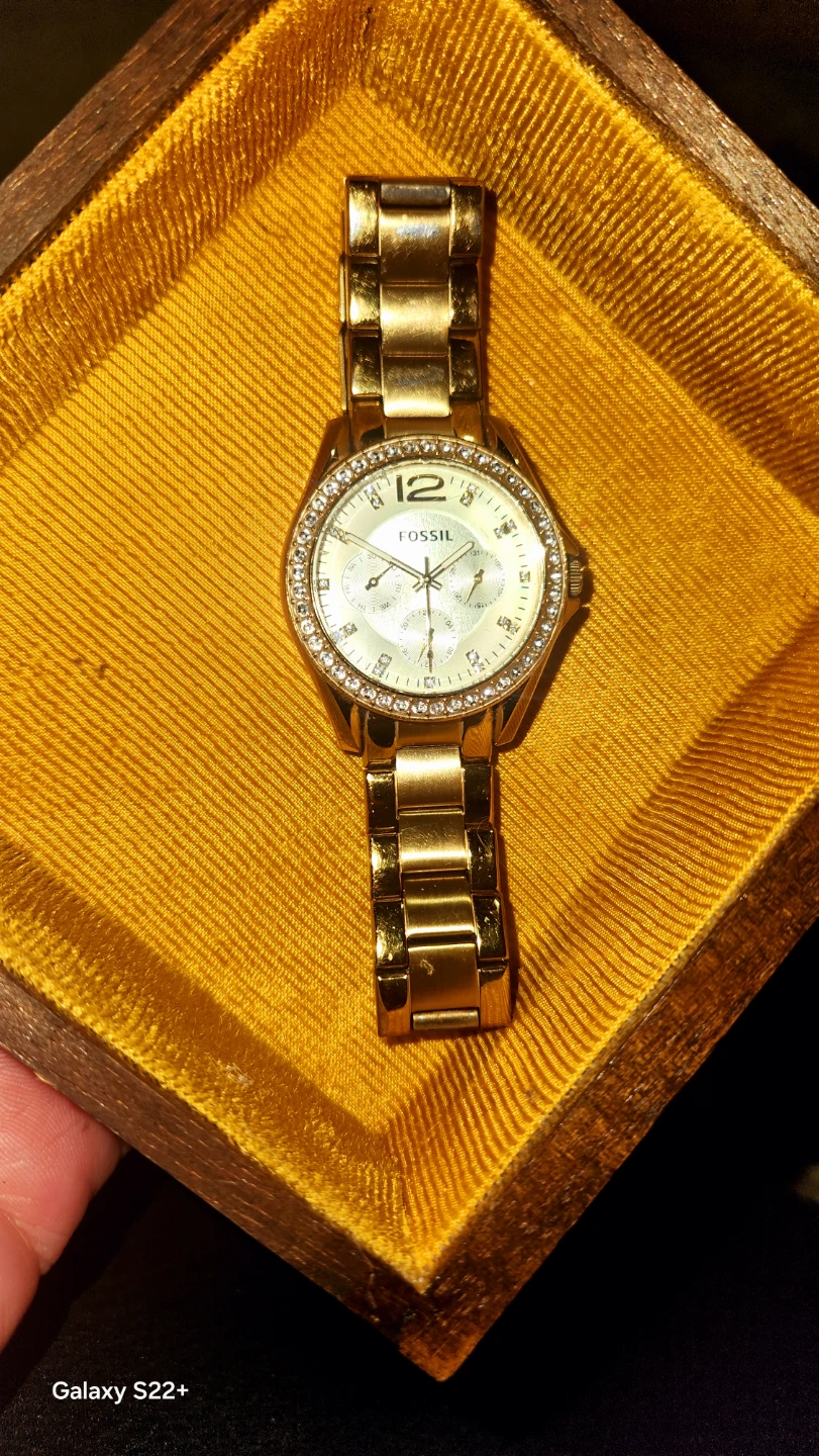 Fossil ladies gold toned watch with crystal embellishments