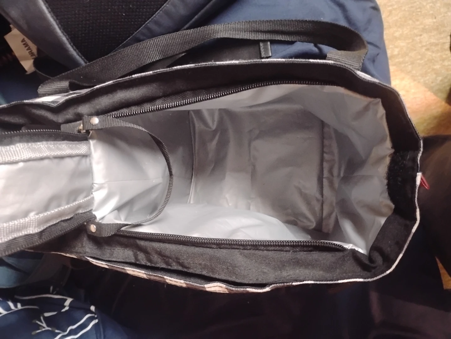 Insulated Lunch Bag - photo 3