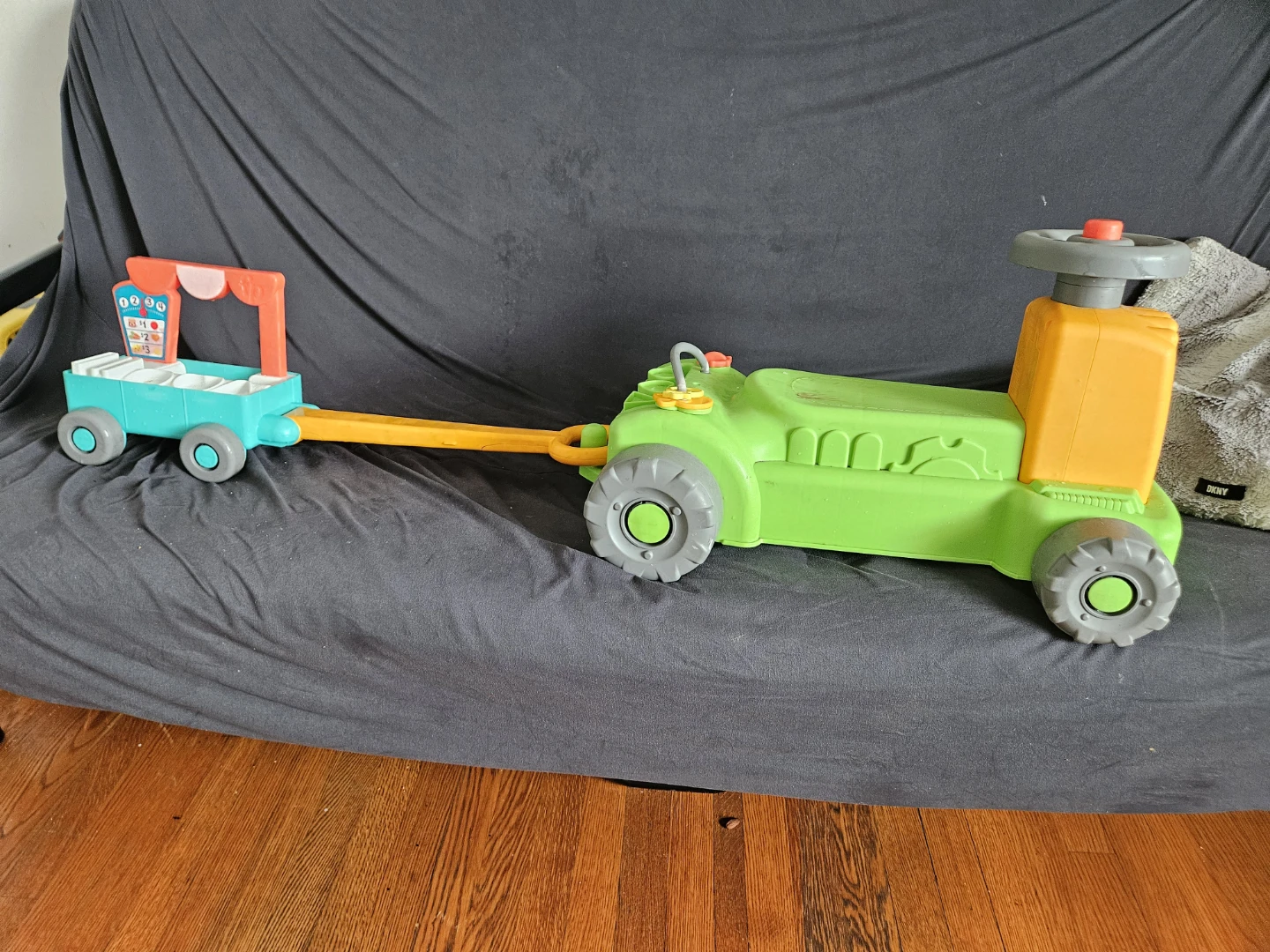 Toddler Ride-On Car for Sale – Great Condition! - photo 4