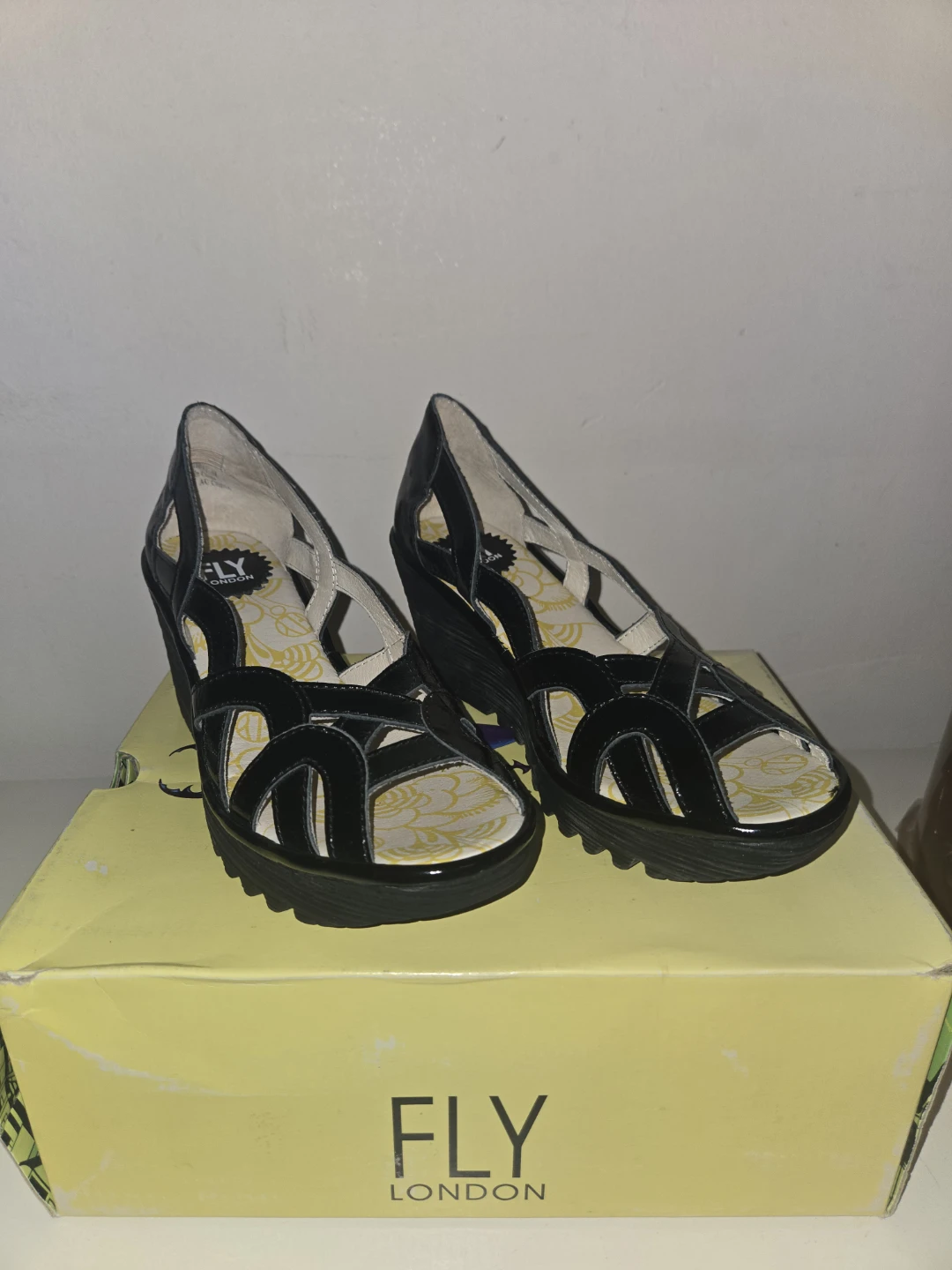 FLY LONDON Black Patent Wedge Sandals