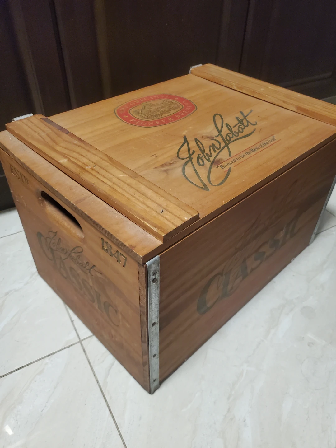 John Labatt Classic wooden beer crate