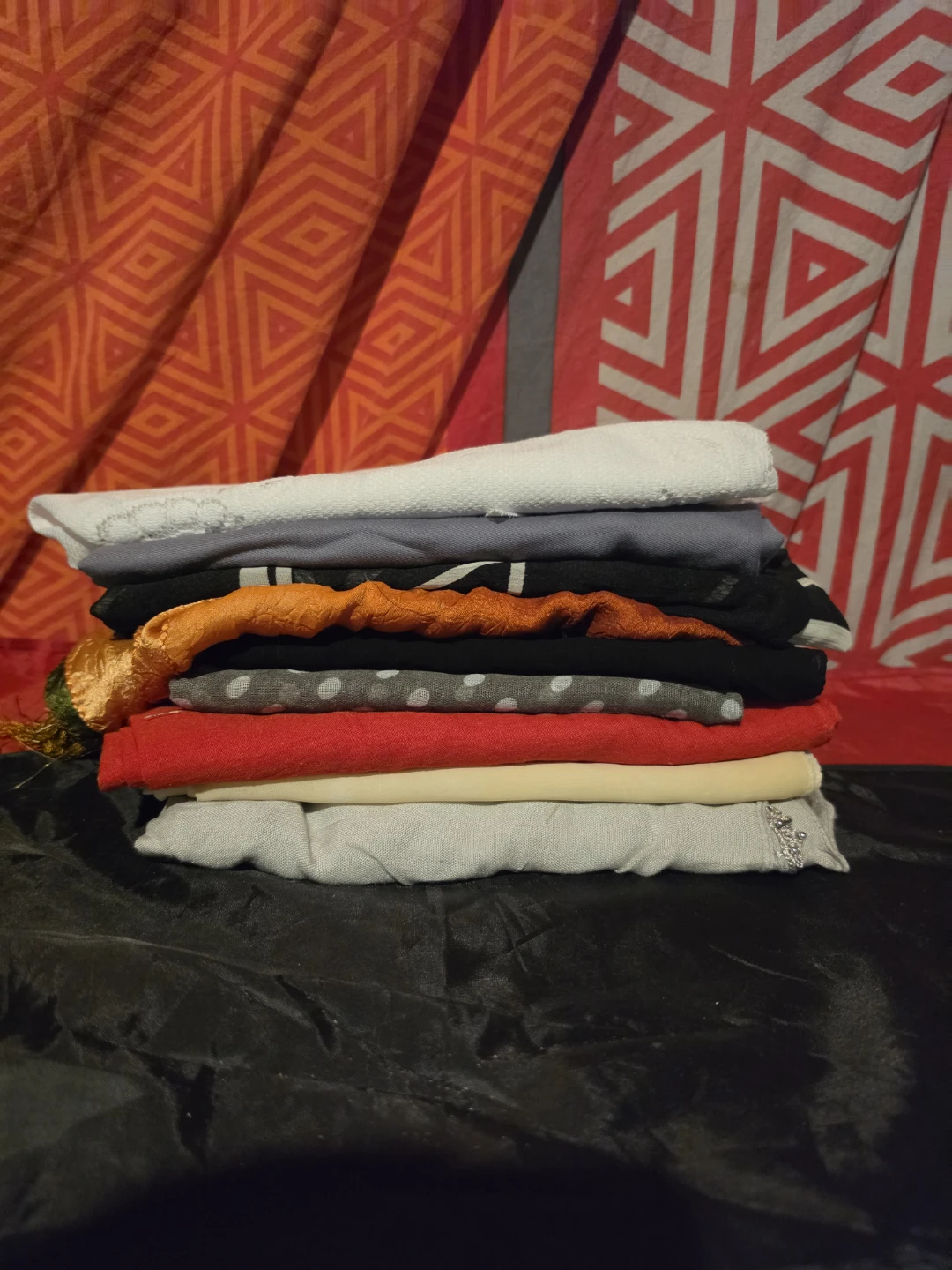 Stack of females various head scarves - photo 2