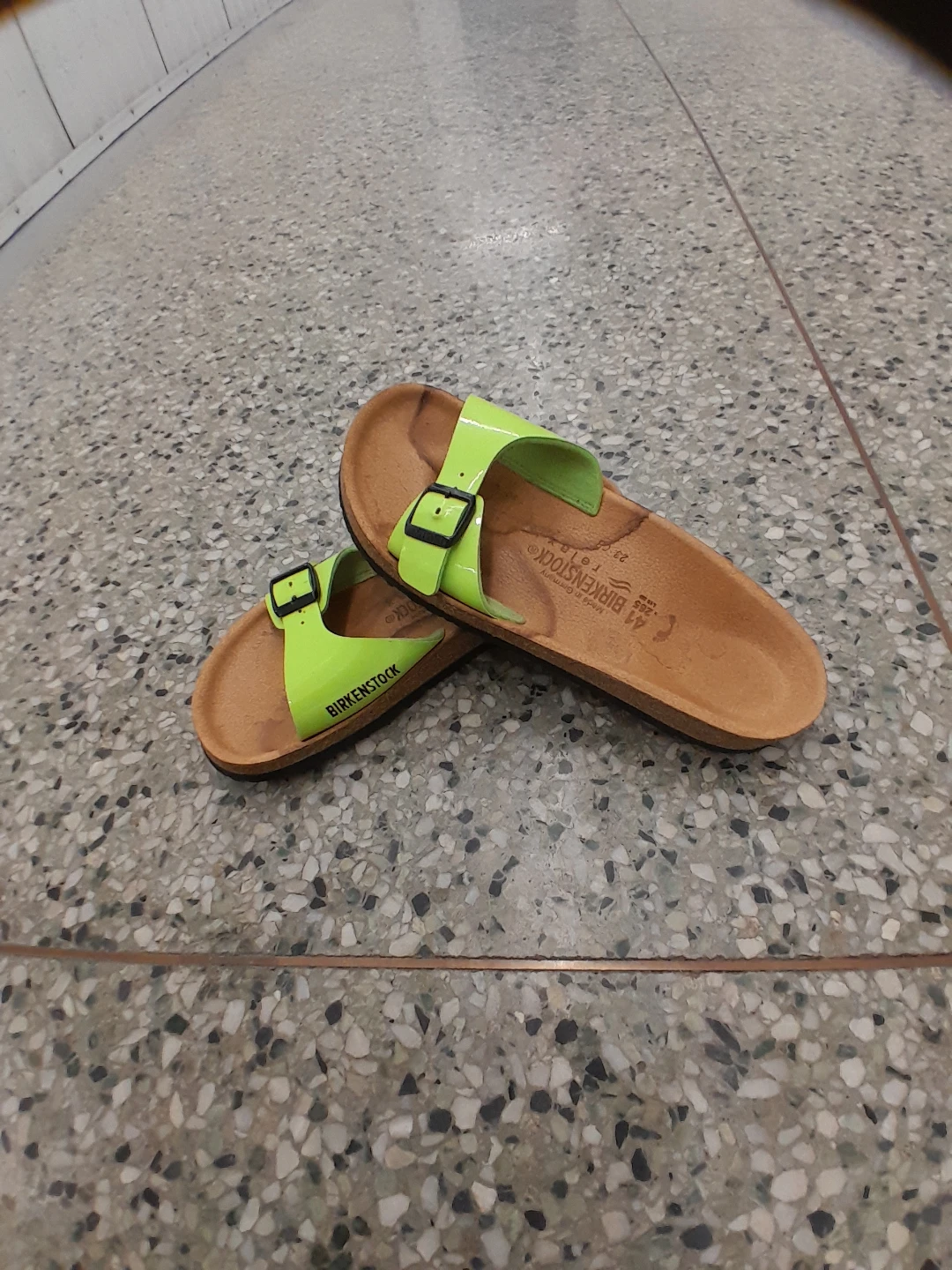 Birkenstock Arizona Sandals - Neon Green  Women's size 10 - photo 4