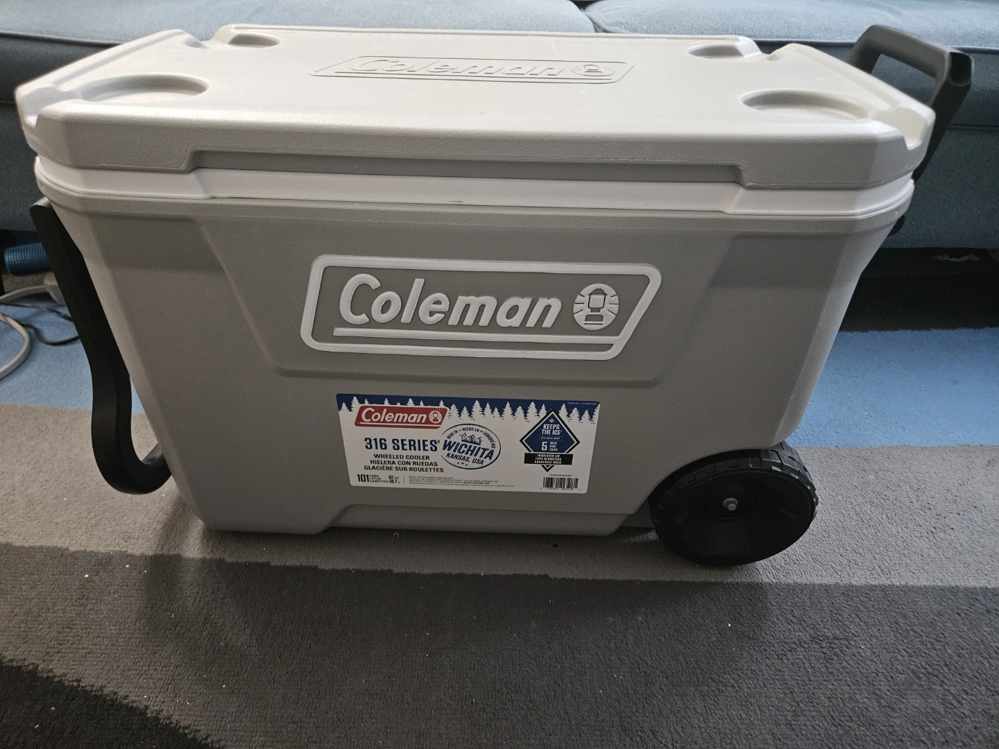 Coleman 316 Series 62 QT Wheeled Cooler - photo 2