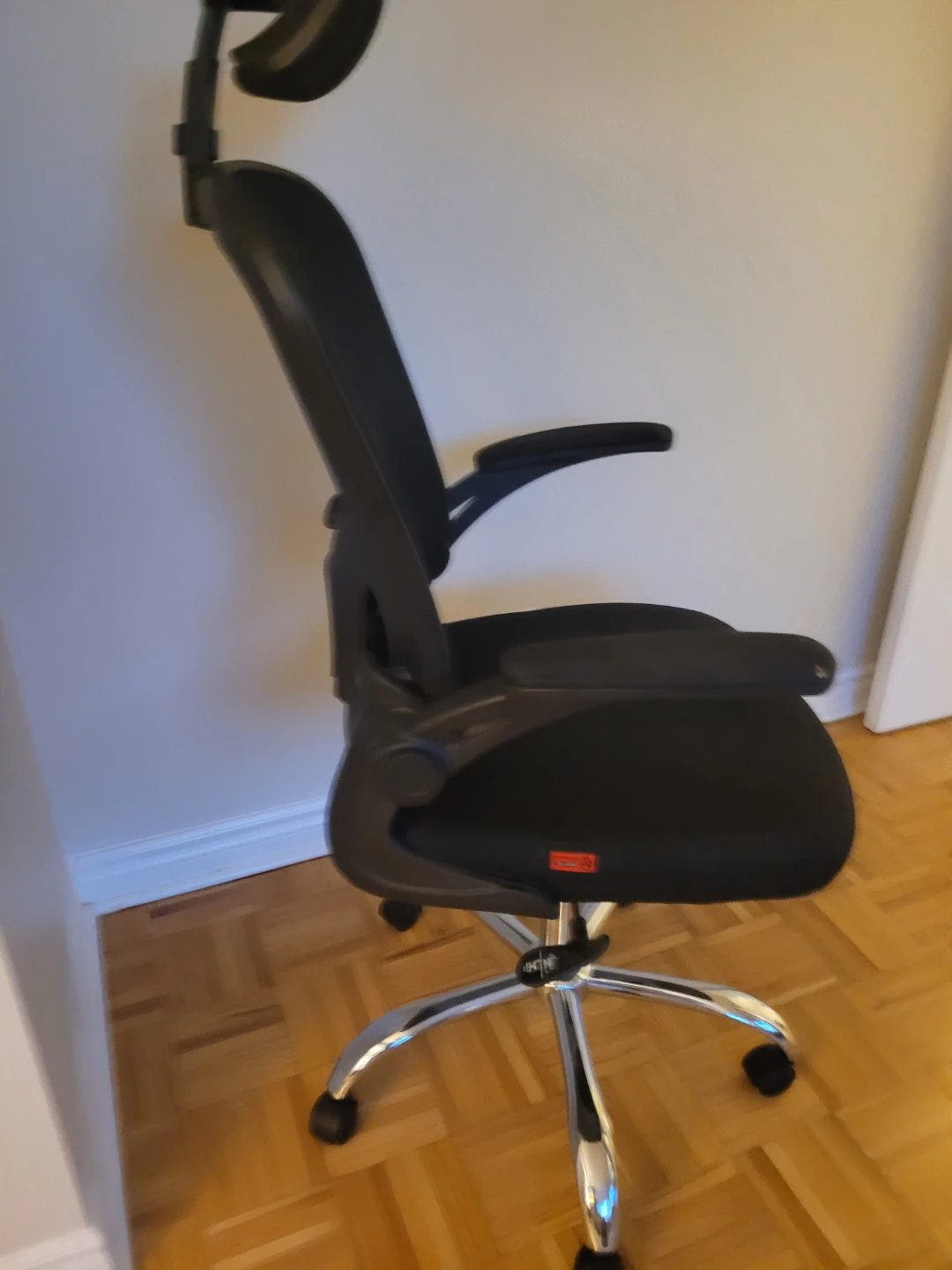 Office Chair with Headrest - photo 3