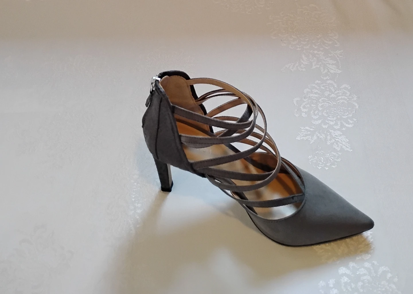 ⚽ Ladies Grey Suede Heels