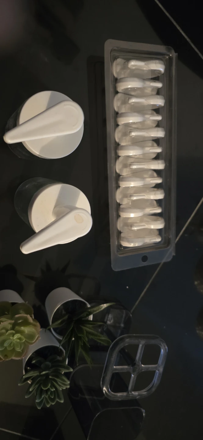 Ikea Glass Dispensers, plants, shower rings, toothbrush holder - photo 3