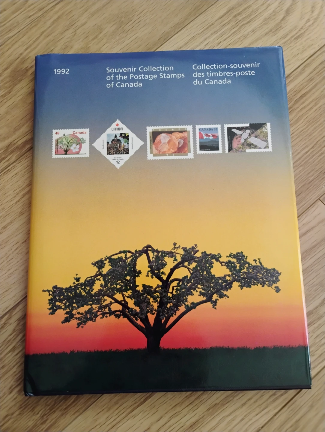 Canada Souvenir Collection of Postage Stamps 1992