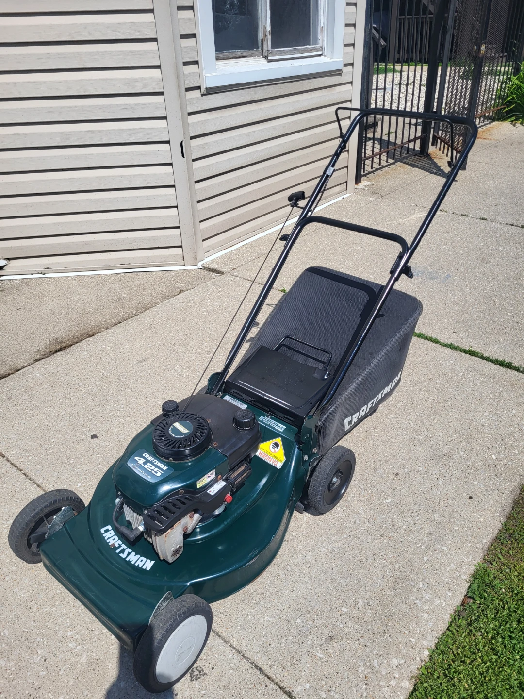Lawnmover Crafsman Push In Excellents Conditions - photo 3