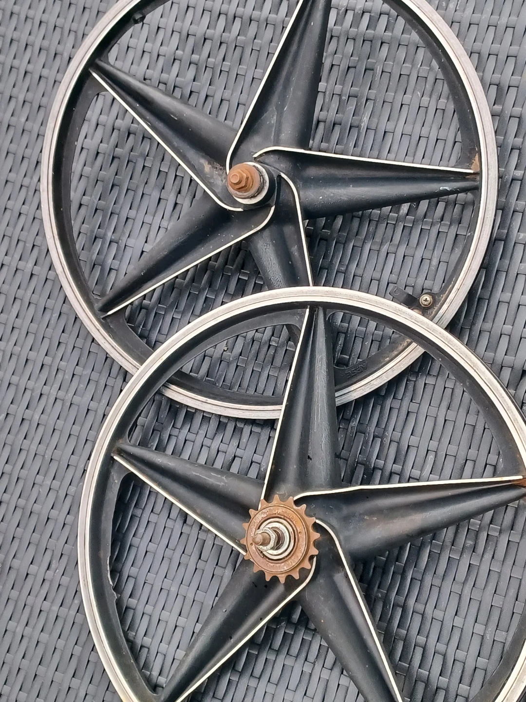 Pair of 5-Spoke Bicycle Wheels - photo 2