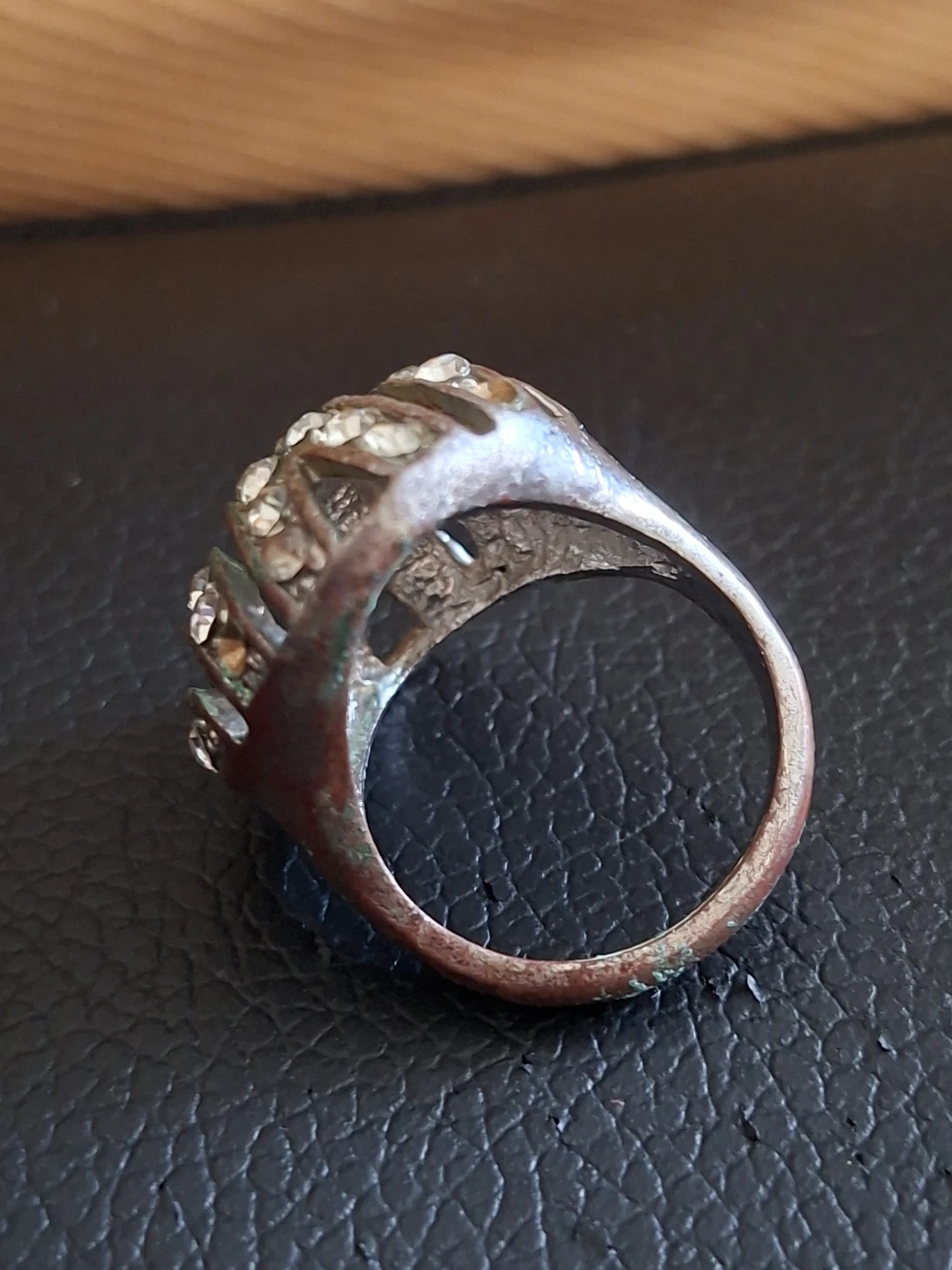 ♡♡♡ RhineRiverStone Ring ♡♡♡