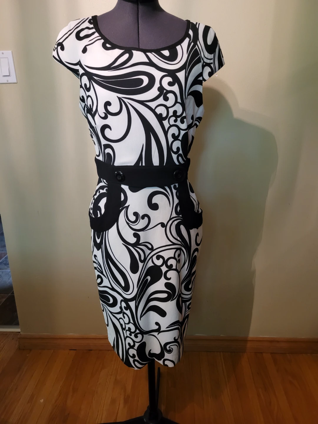Black and White Swirl Pattern Dress