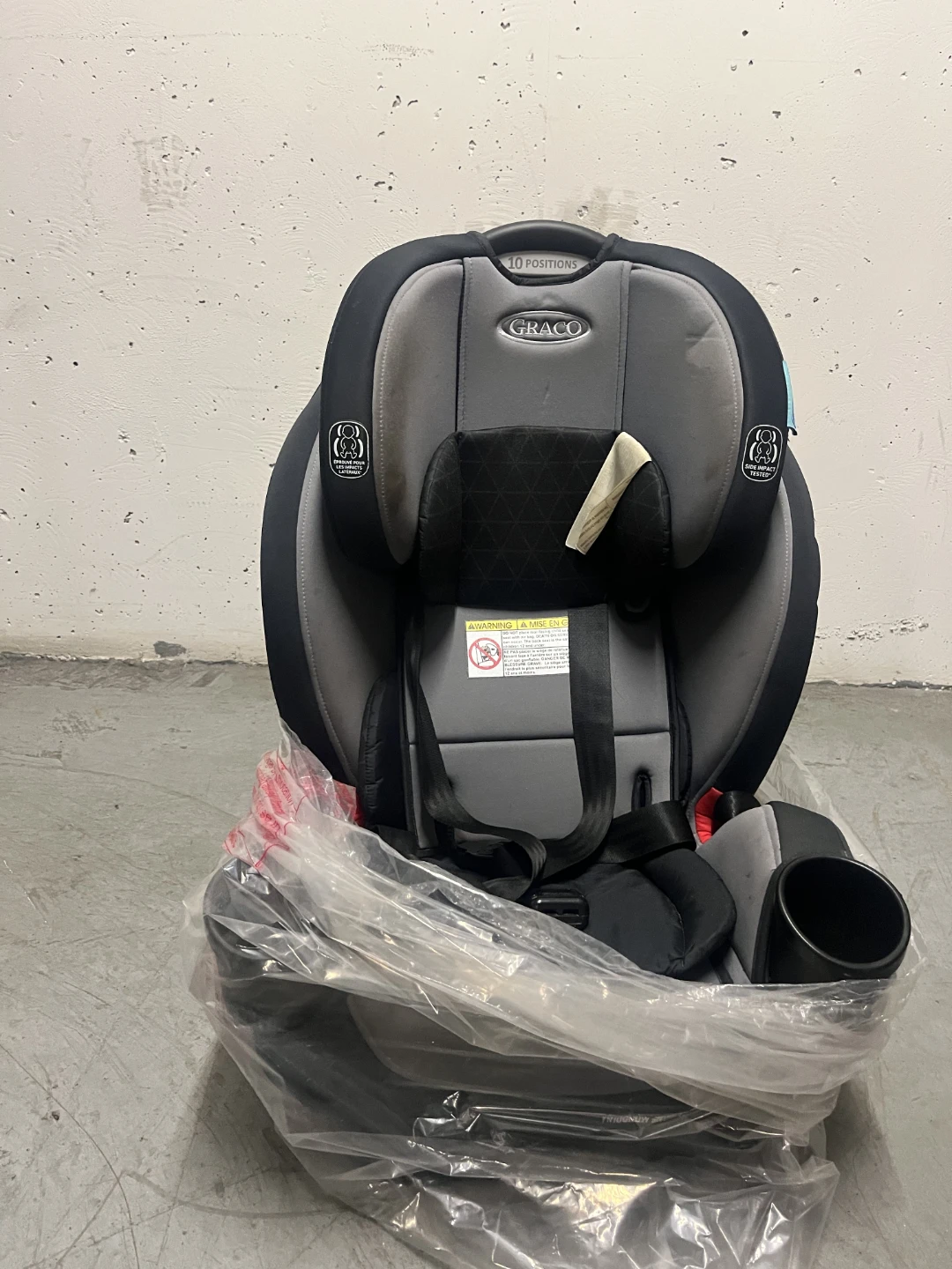 Moving Sale- Graco Car Seat