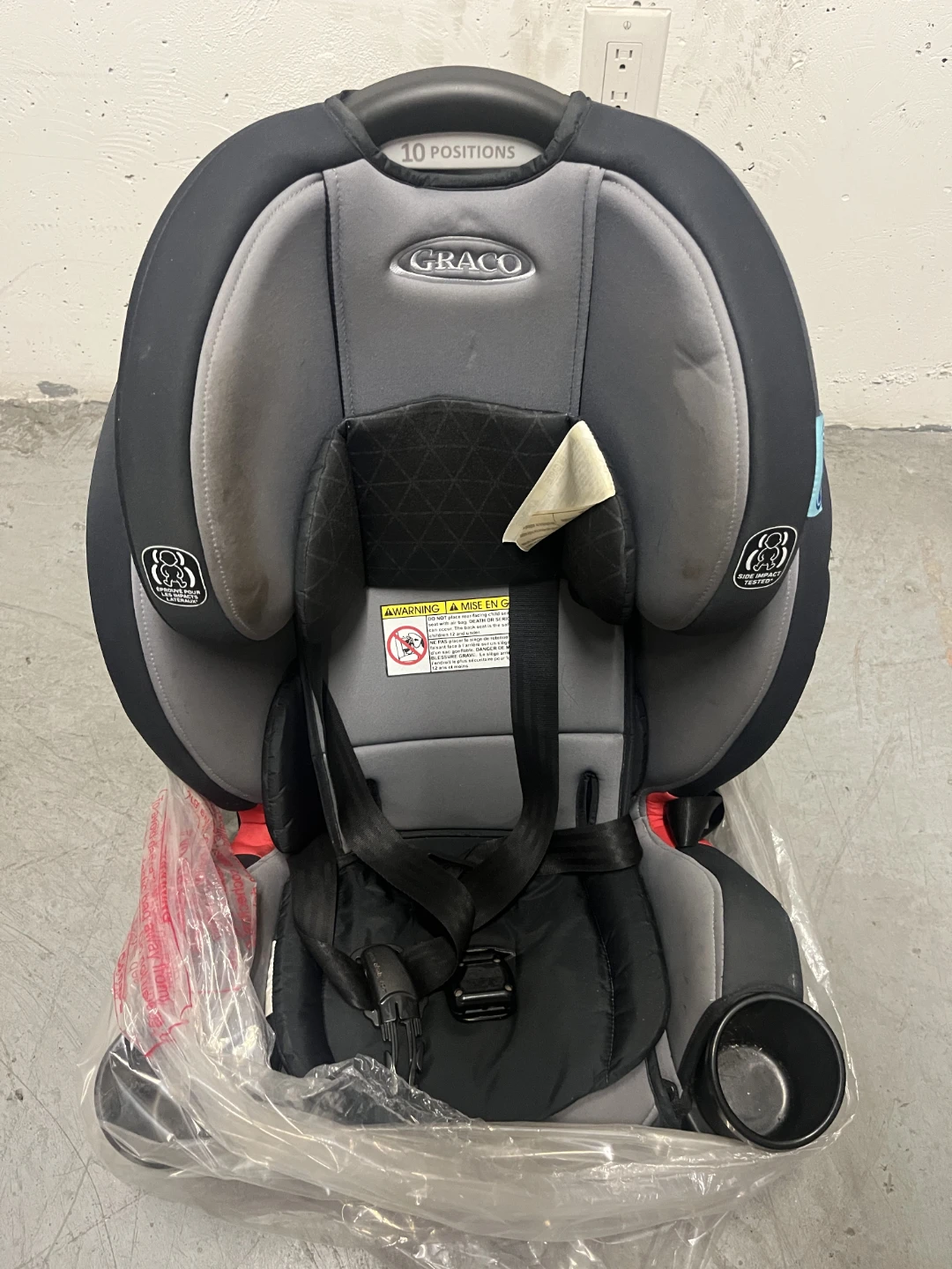 Moving Sale- Graco Car Seat - photo 2