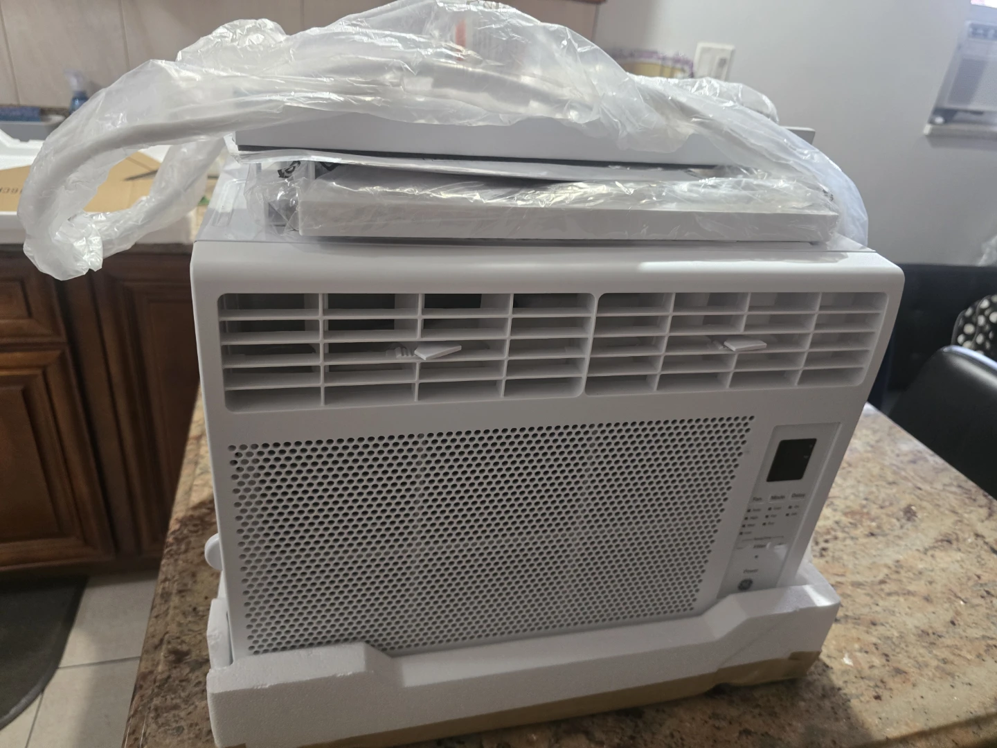 GE Appliances 5000 BTU Room Air Conditioner