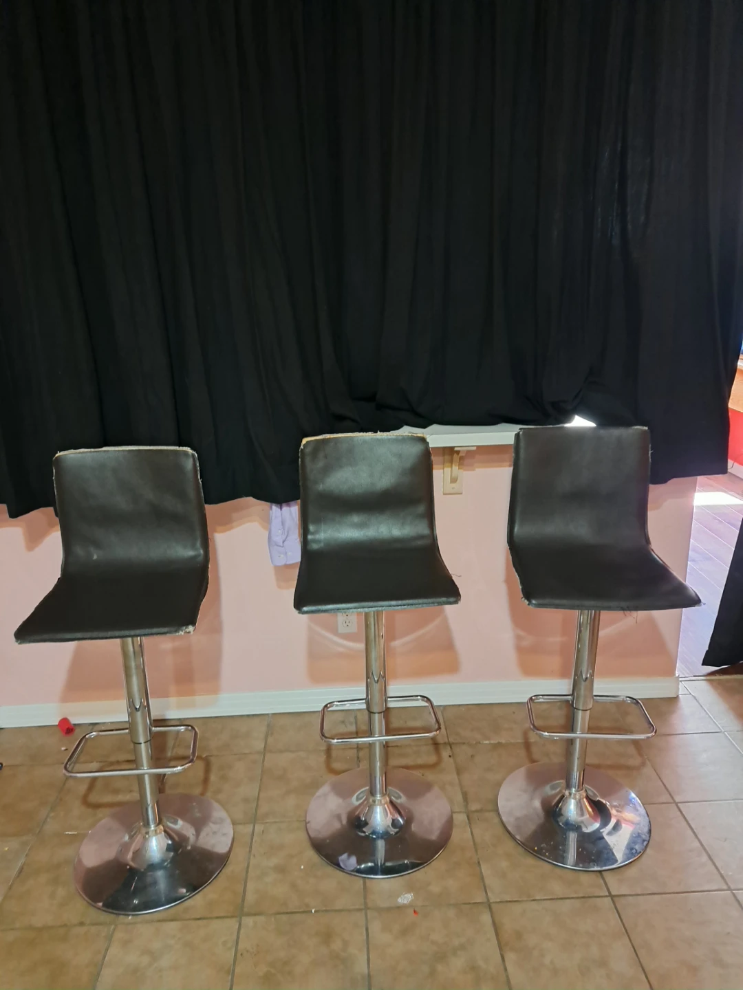 Set of 3 Black Adjustable Bar Stools