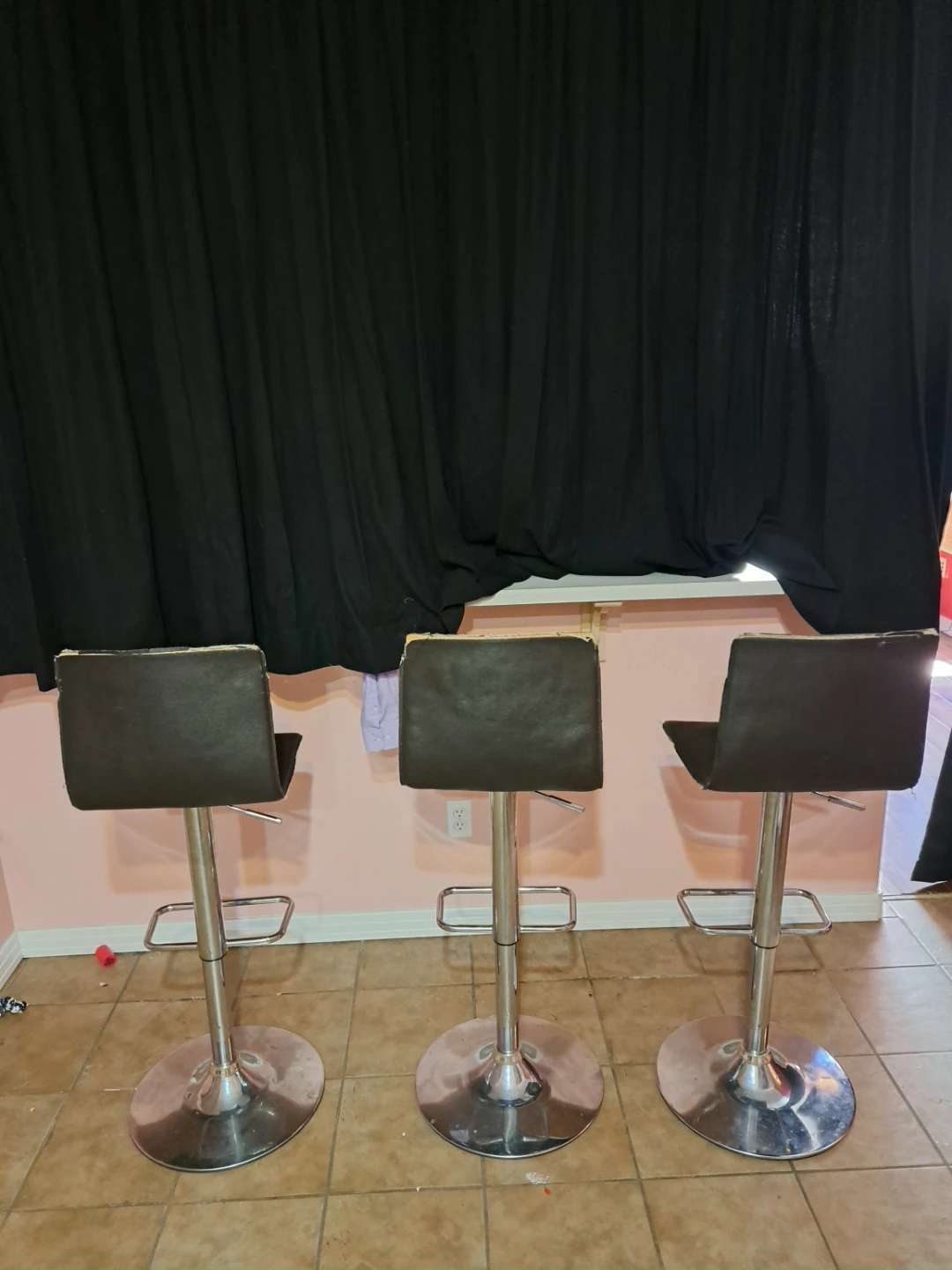 Set of 3 Black Adjustable Bar Stools - photo 4