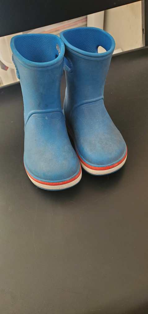 crocs boots size 7c