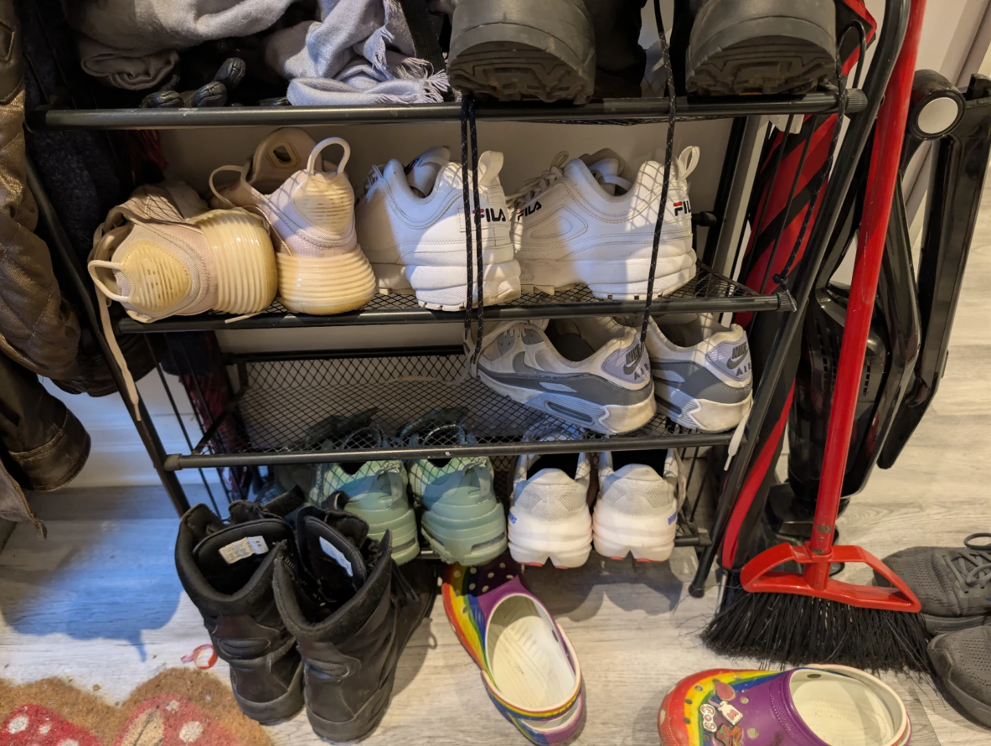 Metal Shoerack