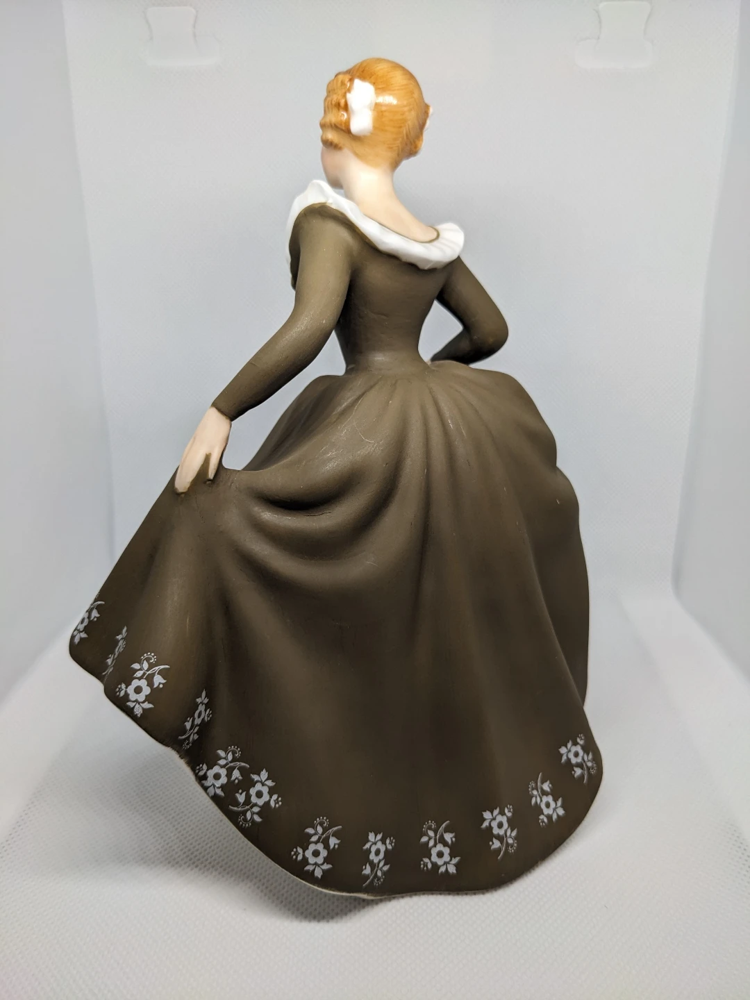 Royal Doulton "Geraldine" Vintage Figure - photo 3