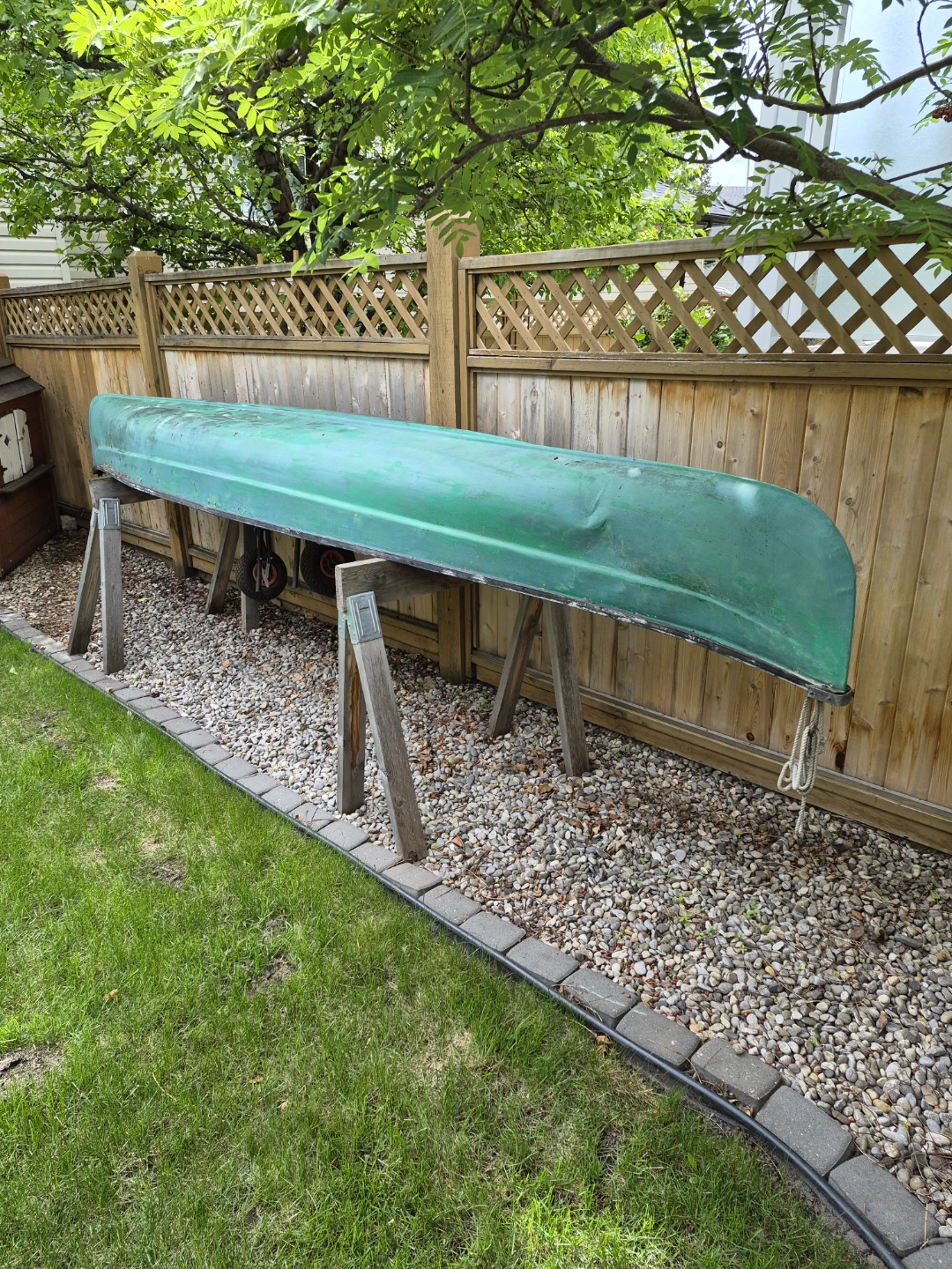 Canoe with Cart and 4 paddles