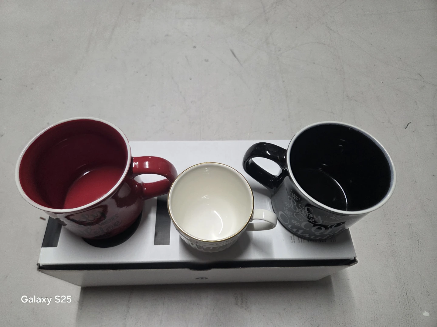 Set of 3 Decorative Mugs - photo 2