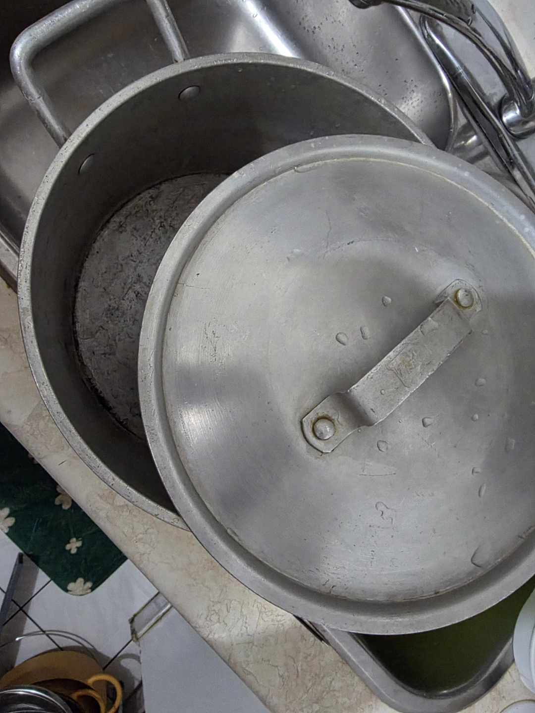 Large Aluminum Stock Pot with Lid - photo 2
