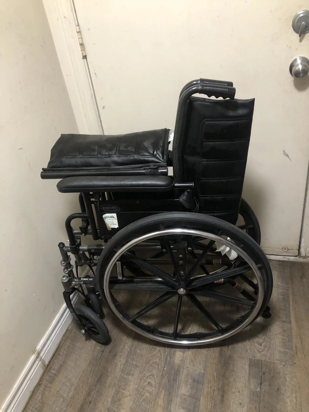 Tracer SX5 Wheelchair in Minto condition - photo 5