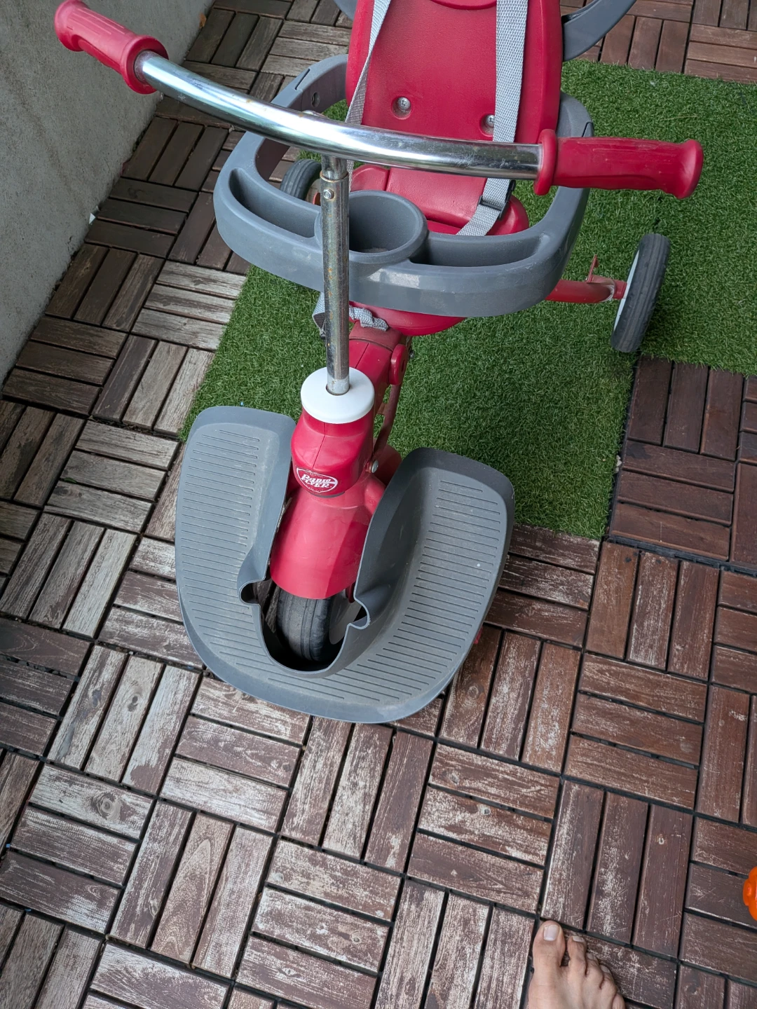 Tricycle, bicycle and scooter - photo 3