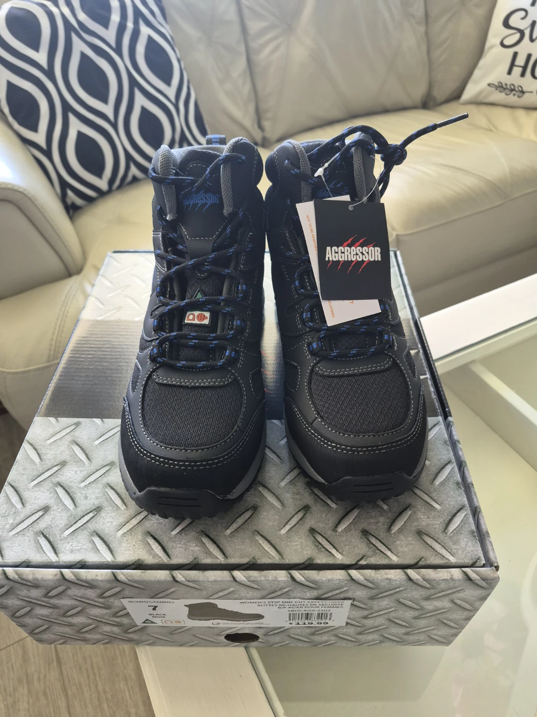 Aggressor Women's Mid-Cut Safety Boots - Size 7