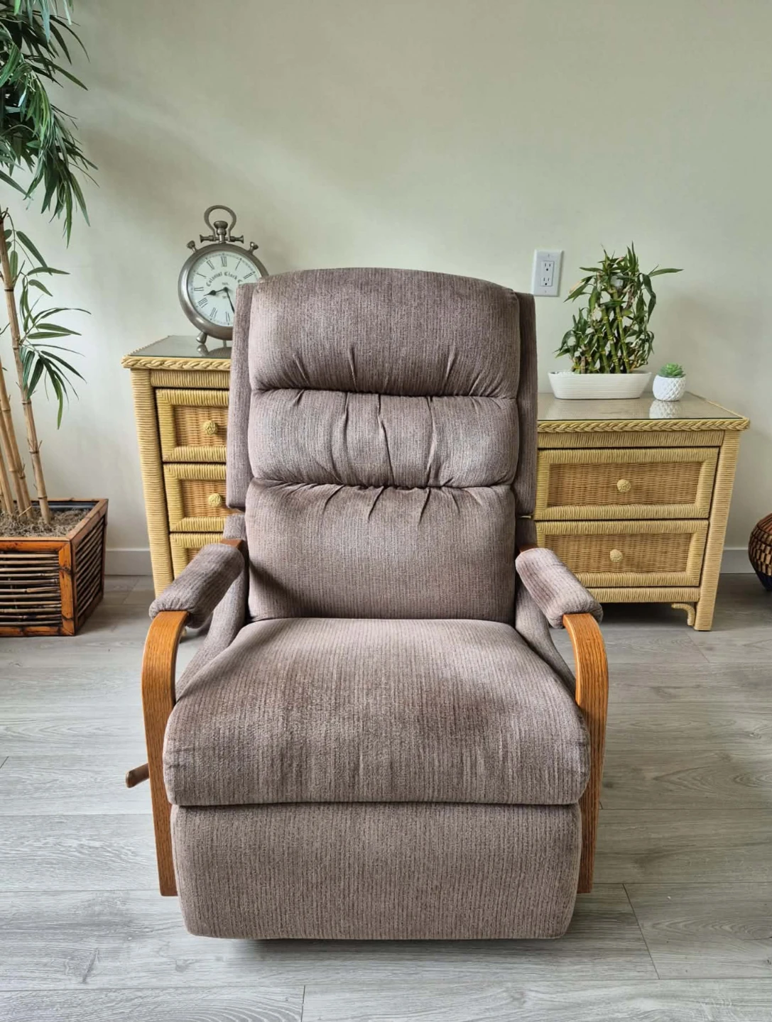 Lazy-Boy Grey Corduroy Recliner Rocking Chair - photo 4