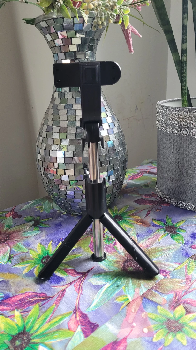 Black Selfie Stick Tripod for Phones - photo 2